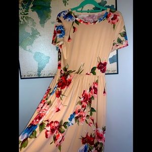 Long maxi stretchy floral dress